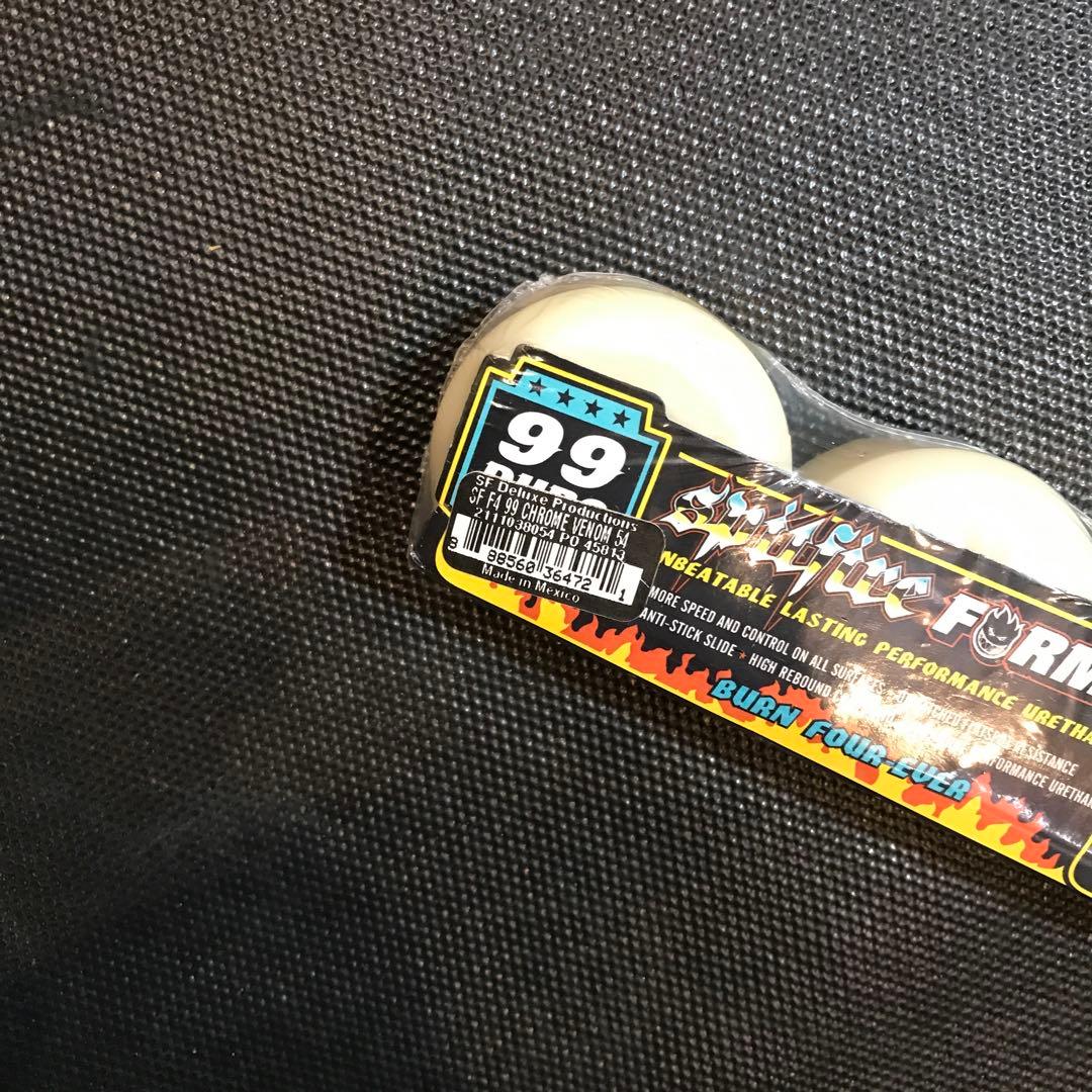 Spitfireフォーマル4 コニカルフル 54mm99aウィール定価9,130