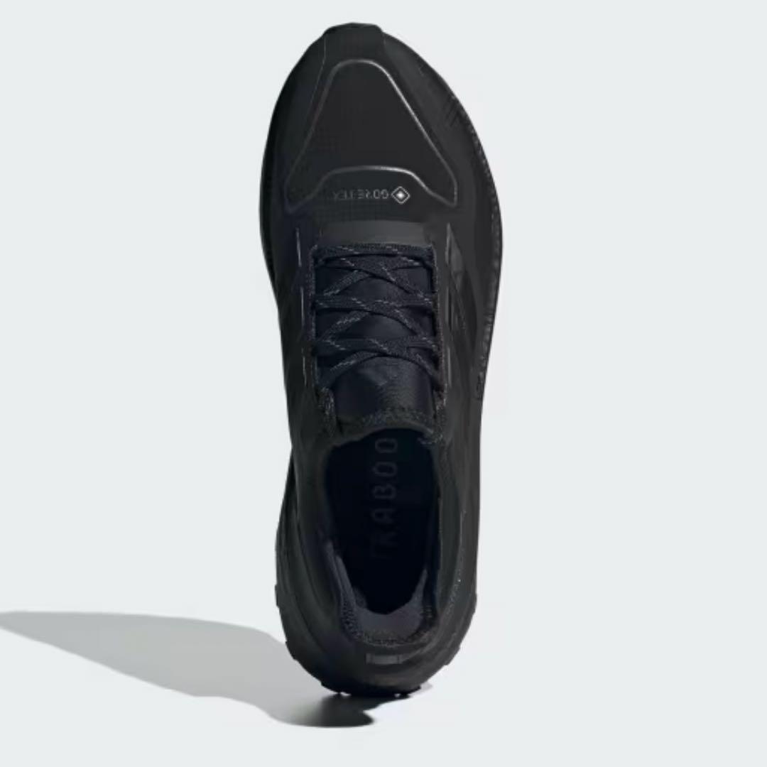 adidas アディダス　ULTRABOOST ランニングシューズ　23.5cm