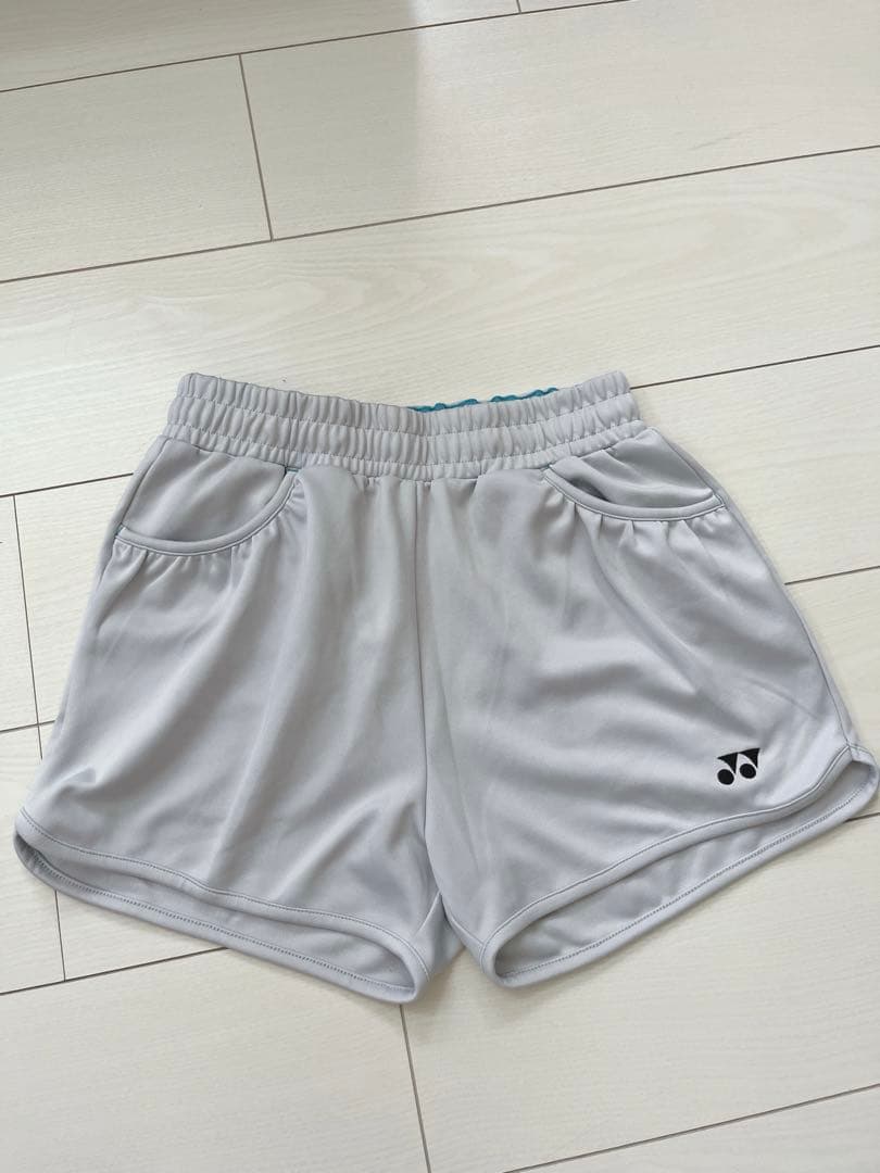 【値下げ】ヨネックス　テニスウェア　上下セット