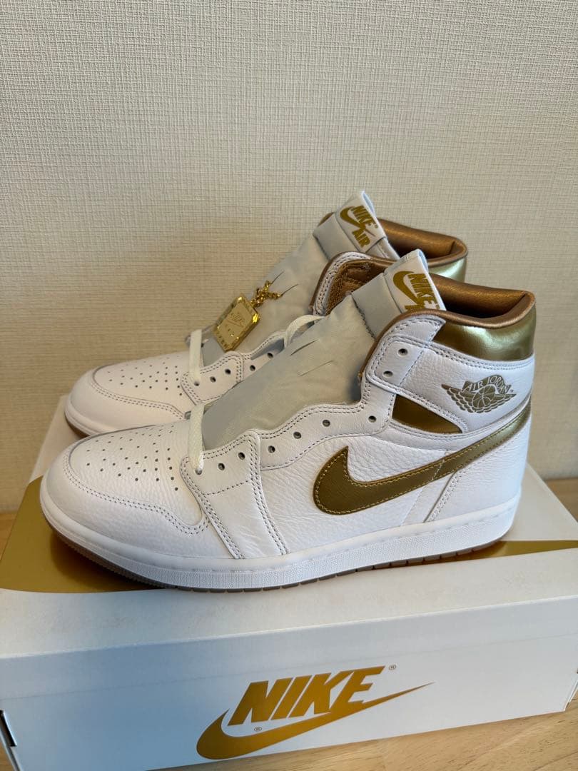 NIKE エアジョーダン 1 ホワイト/ゴールド woman's 27.5