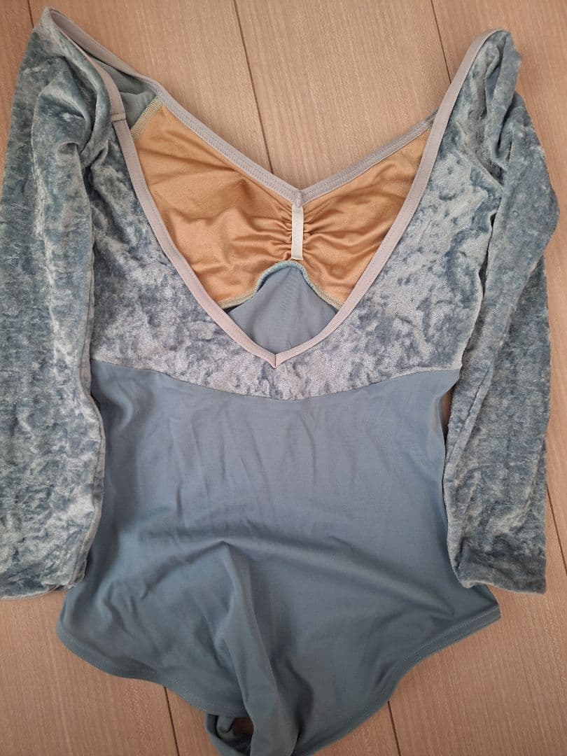 YUMIKO 長袖レオタード