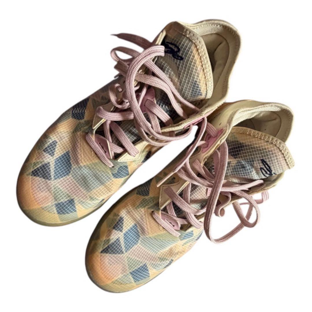 LeBron18 low 桜