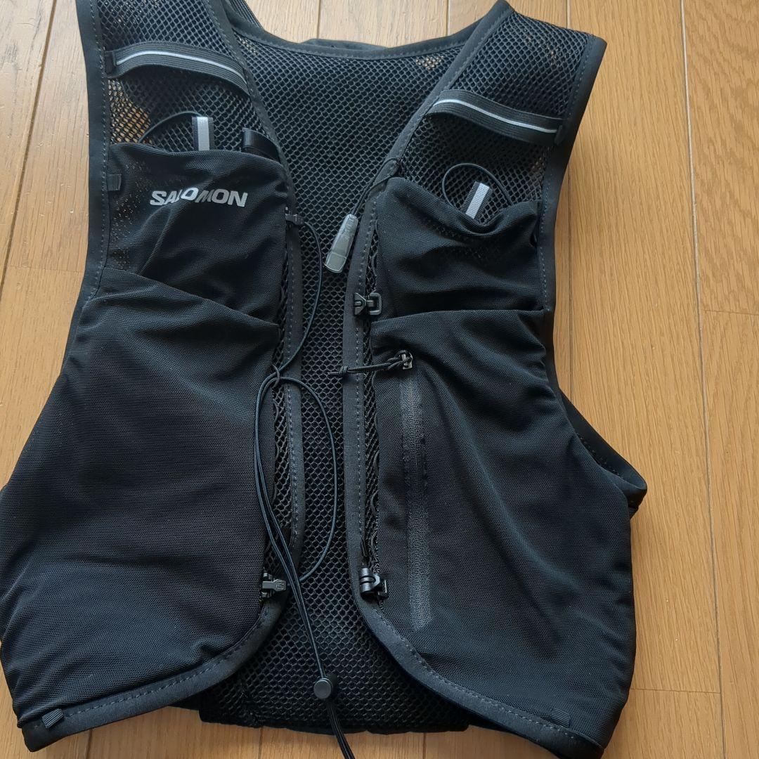 美品　サロモン ADV HYDRA VEST 8 トレランザック　ブラック　XS