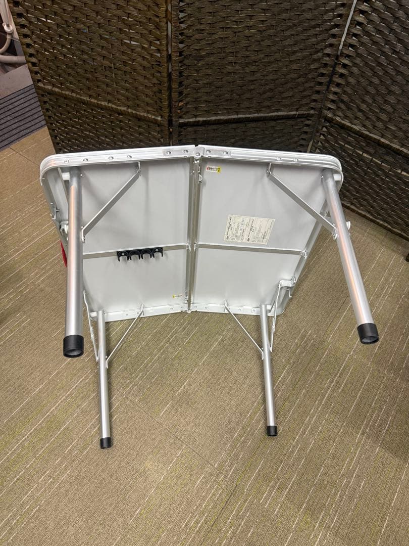 【美品】Coleman ナチュラルモザイク　リビングテーブル　60プラス