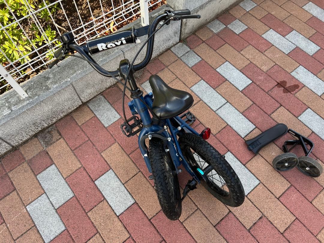 千葉県流山市発送　Ravi 幼児用自転車 14インチ ネイビー 補助輪付き