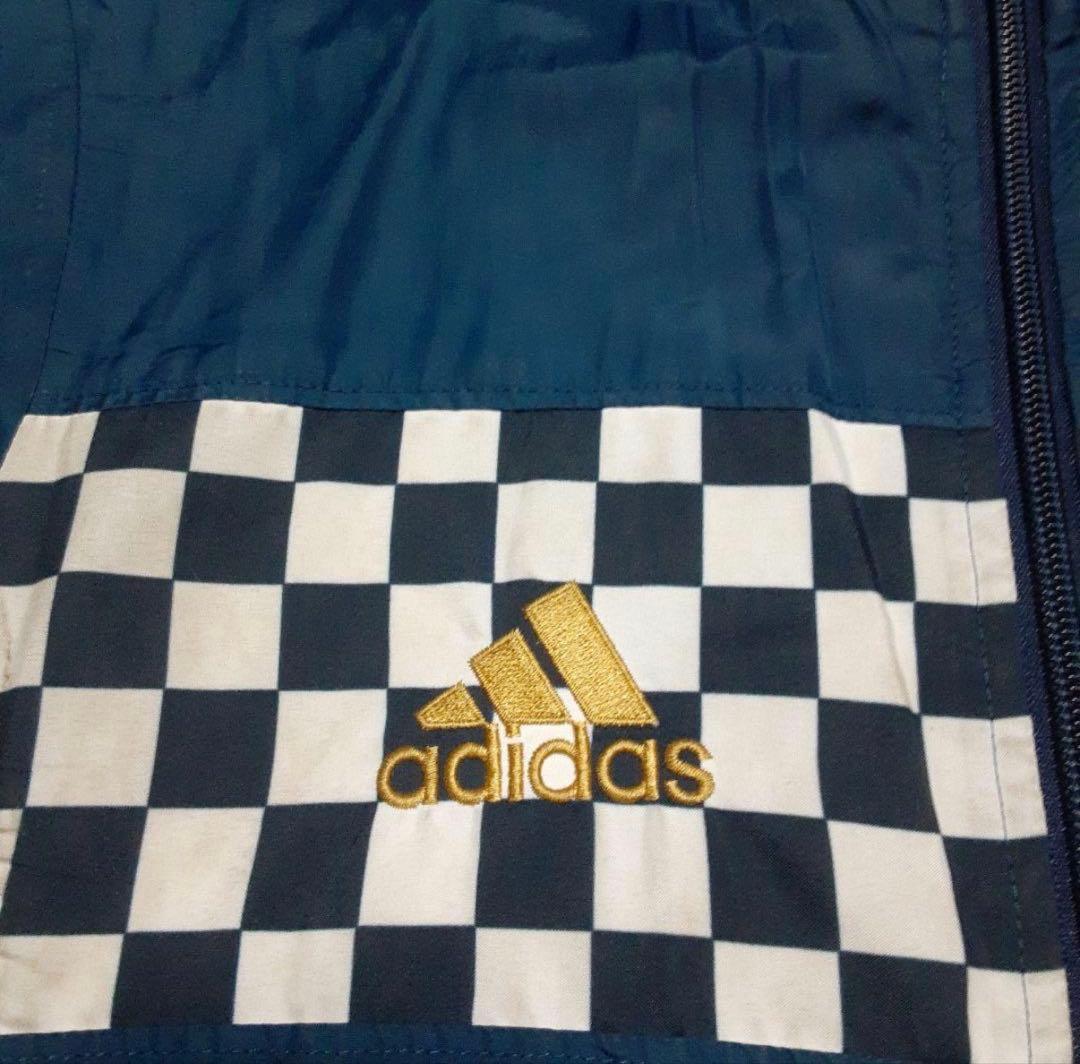 アディダスadidas　チェルシー　ナイロンジャケット