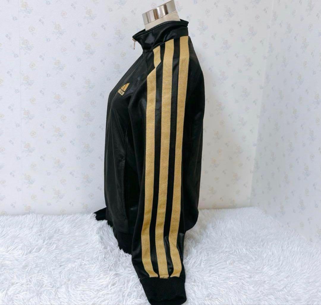 【adidas】ジャージ 上下セット ブラック×ゴールド　スポーツウェア S
