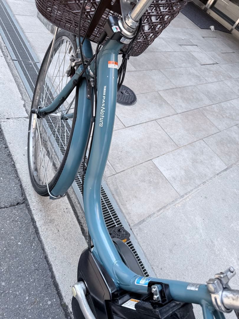 大阪府　ヤマハ　電動アシスト自転車 ブルー 前カゴ付き