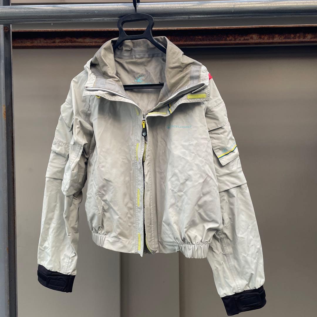 GORE-TEX aquolla フード付きジャケット グレー