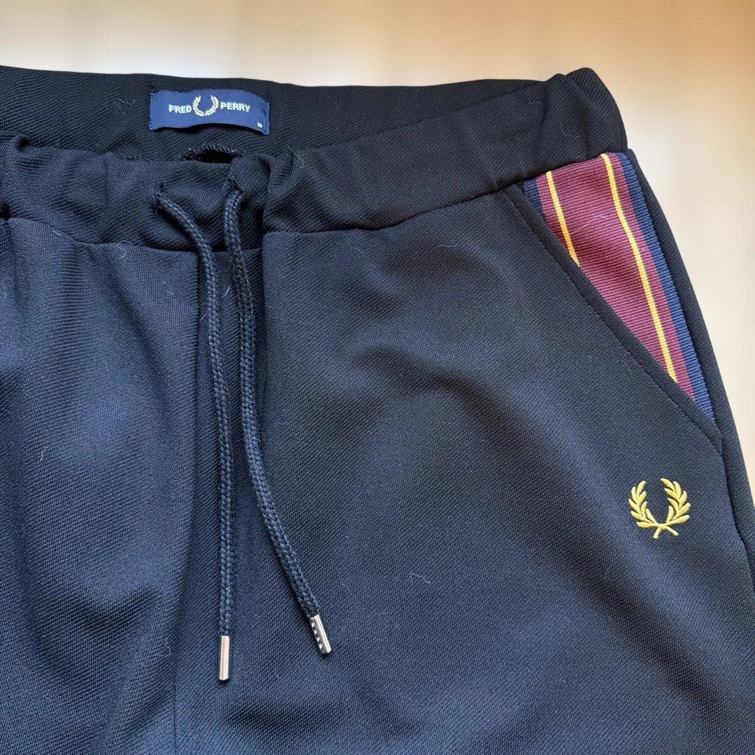 FRED PERRY ジャージパンツ Mサイズ