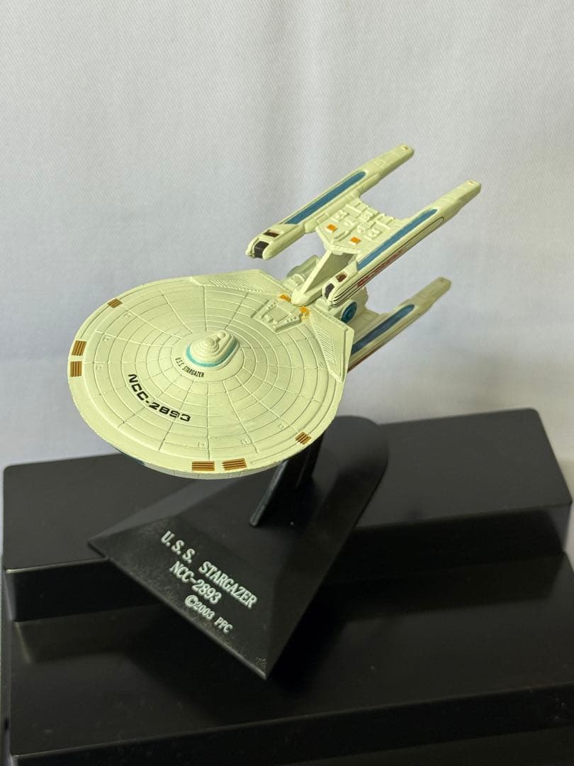 ENTERPRISE 4体セット　フィギュア　スター・トレック