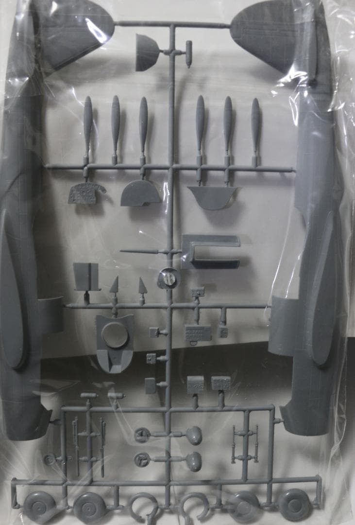 希少AZモデル製（チェコ）　日本陸軍　川崎九九式双発軽爆撃機Ⅱ型　１／４８