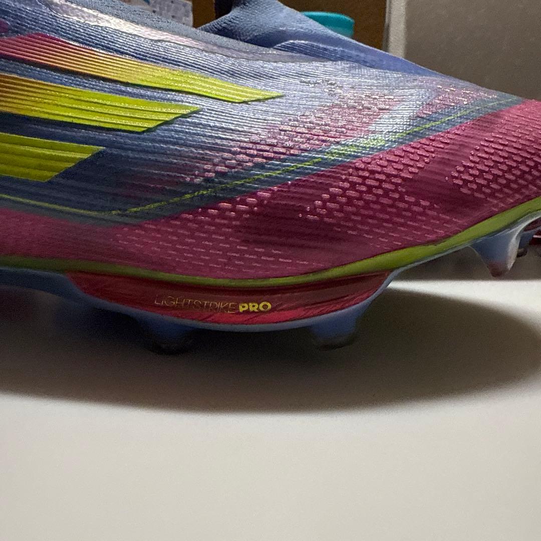 サッカーシューズ F50 天然芝用 訳あり