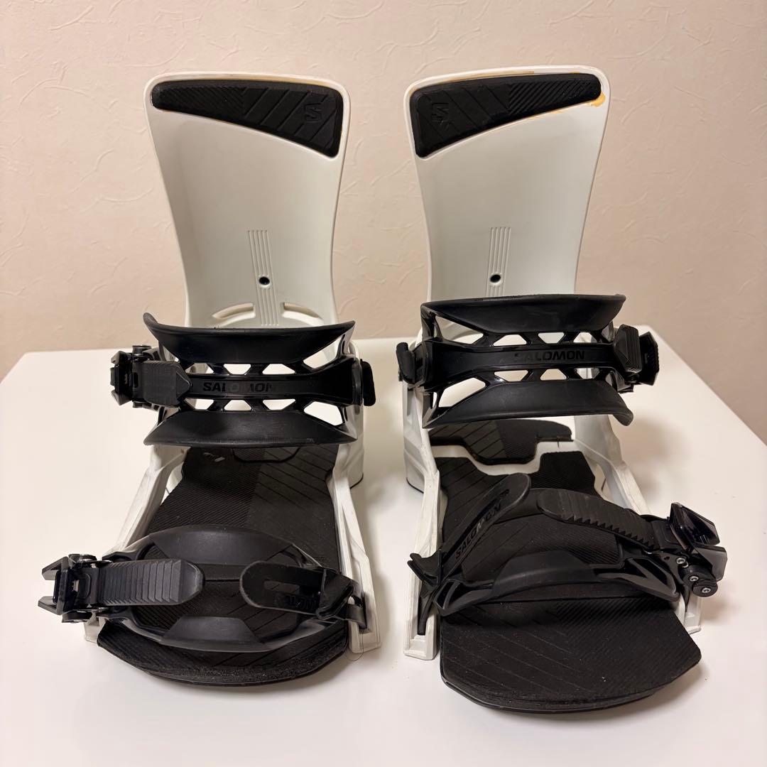 SALOMON RHYTHM Mサイズ　スノーボード　ビンディング ホワイト