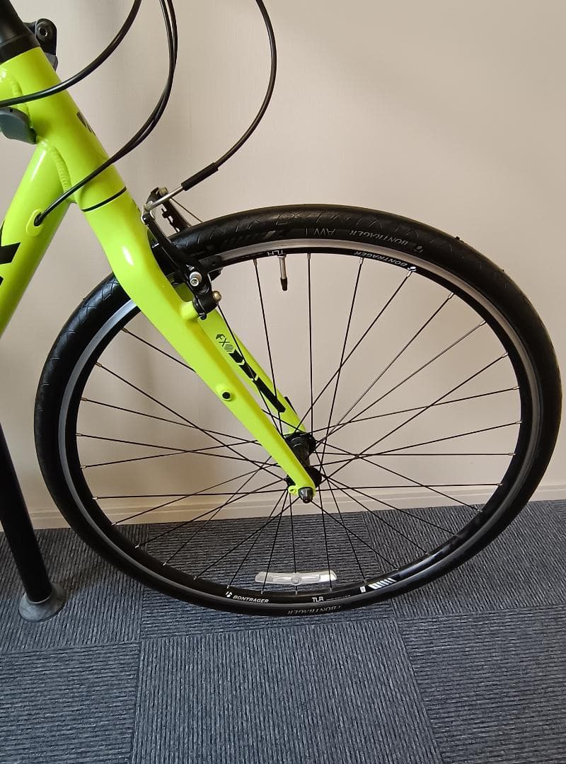 【超美品】クロスバイク TREK 7.4FX トレック　定価8.8万円