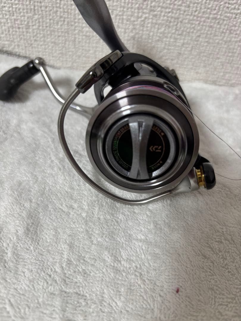 ダイワ　CALDIA 2508H スピニングリール