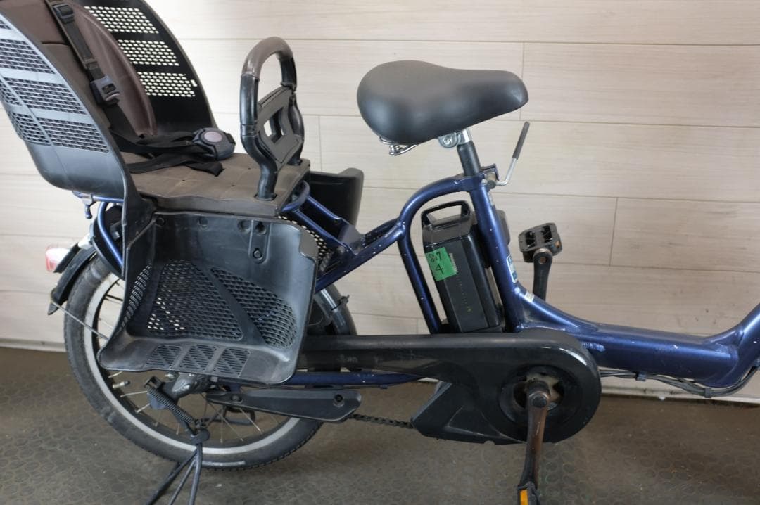 M*j様 電動自転車ヤマハPAS　KISS　20インチ　3段　8.7Ah充電器あ