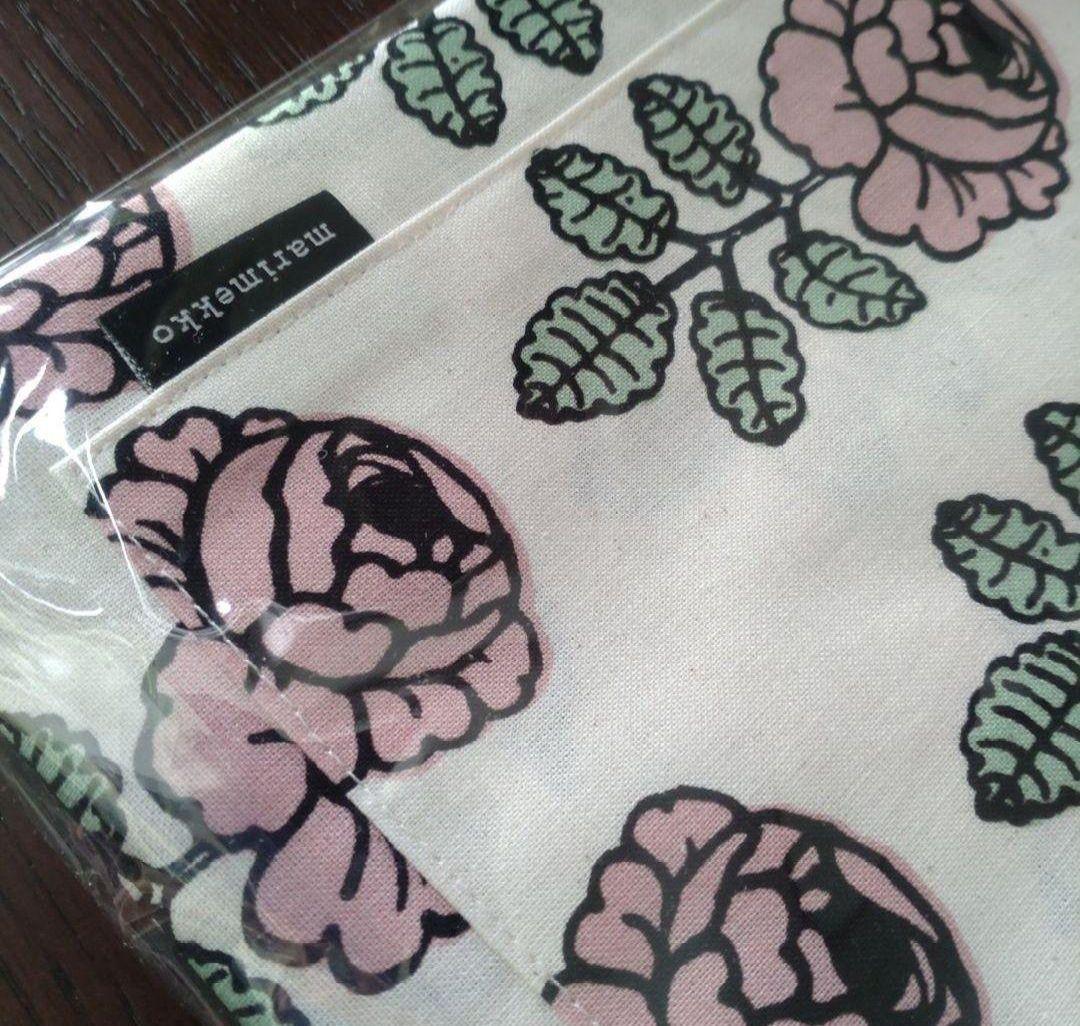 新品未使用 マリメッコ marimekko エプロン ヴィヒキルース