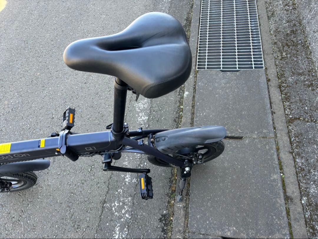 折りたたみ電動アシスト自転車　美品　送料無料 Holdon q1 ホールドオン