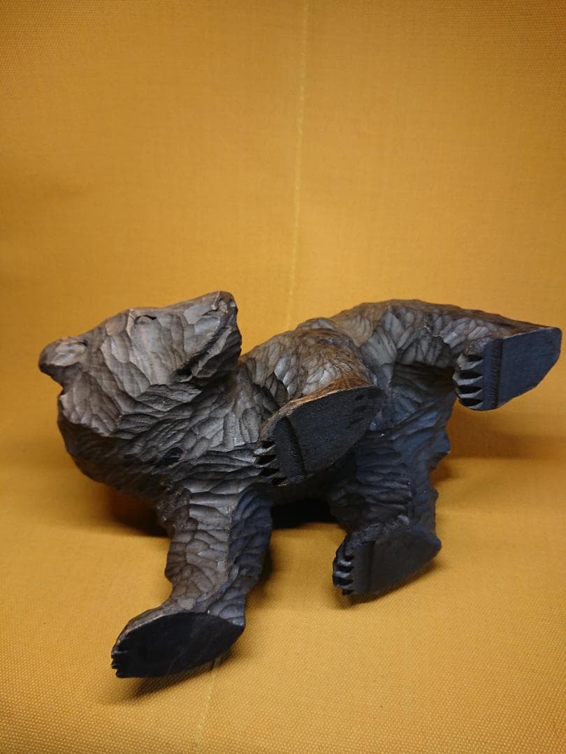 くま　熊　木彫　オブジェ　置物　インテリア　工芸品　美術品　A1034