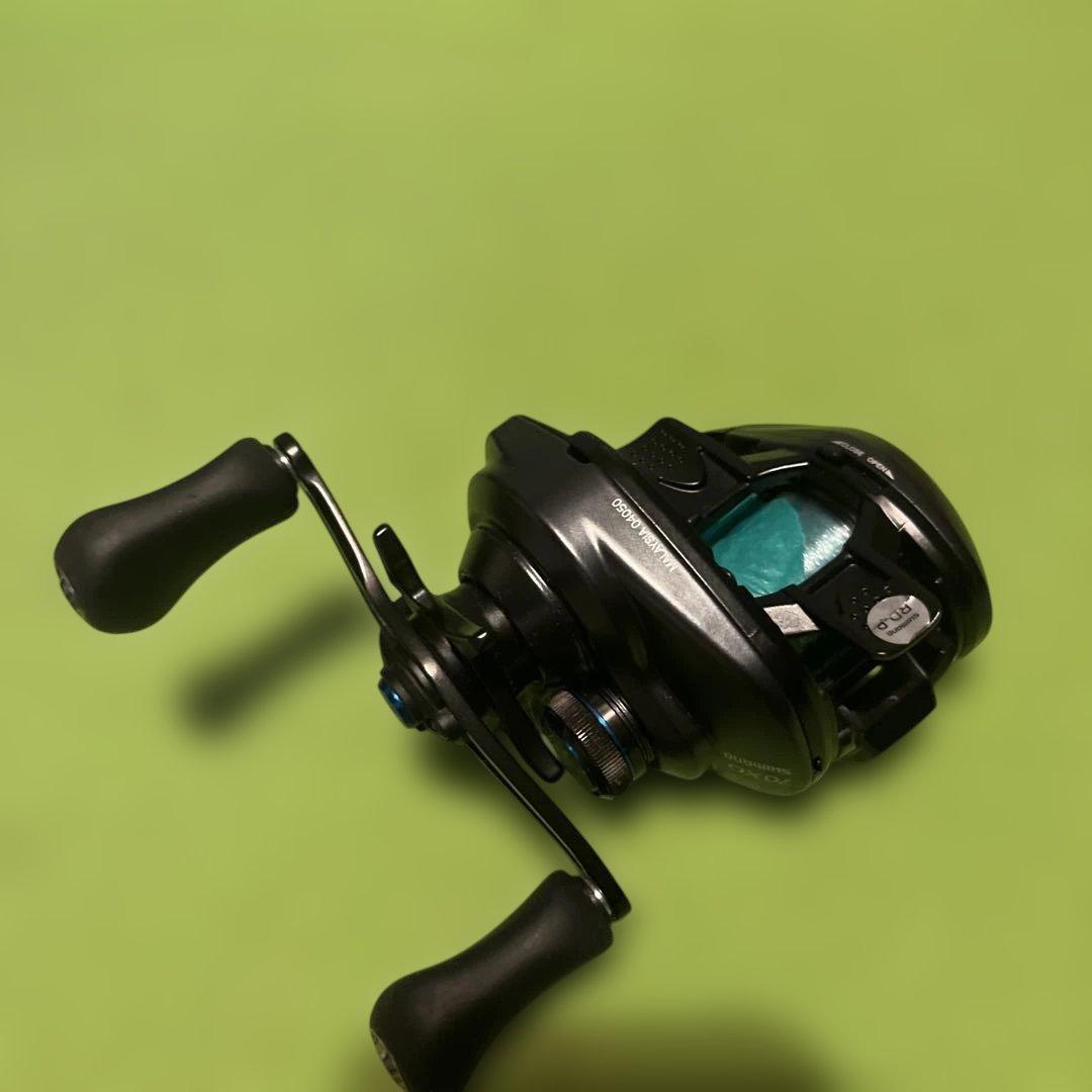 シマノ　SLX 70XG 右巻き