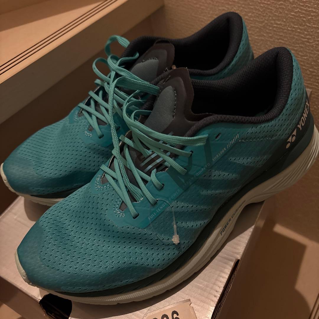 YONEX シューズ