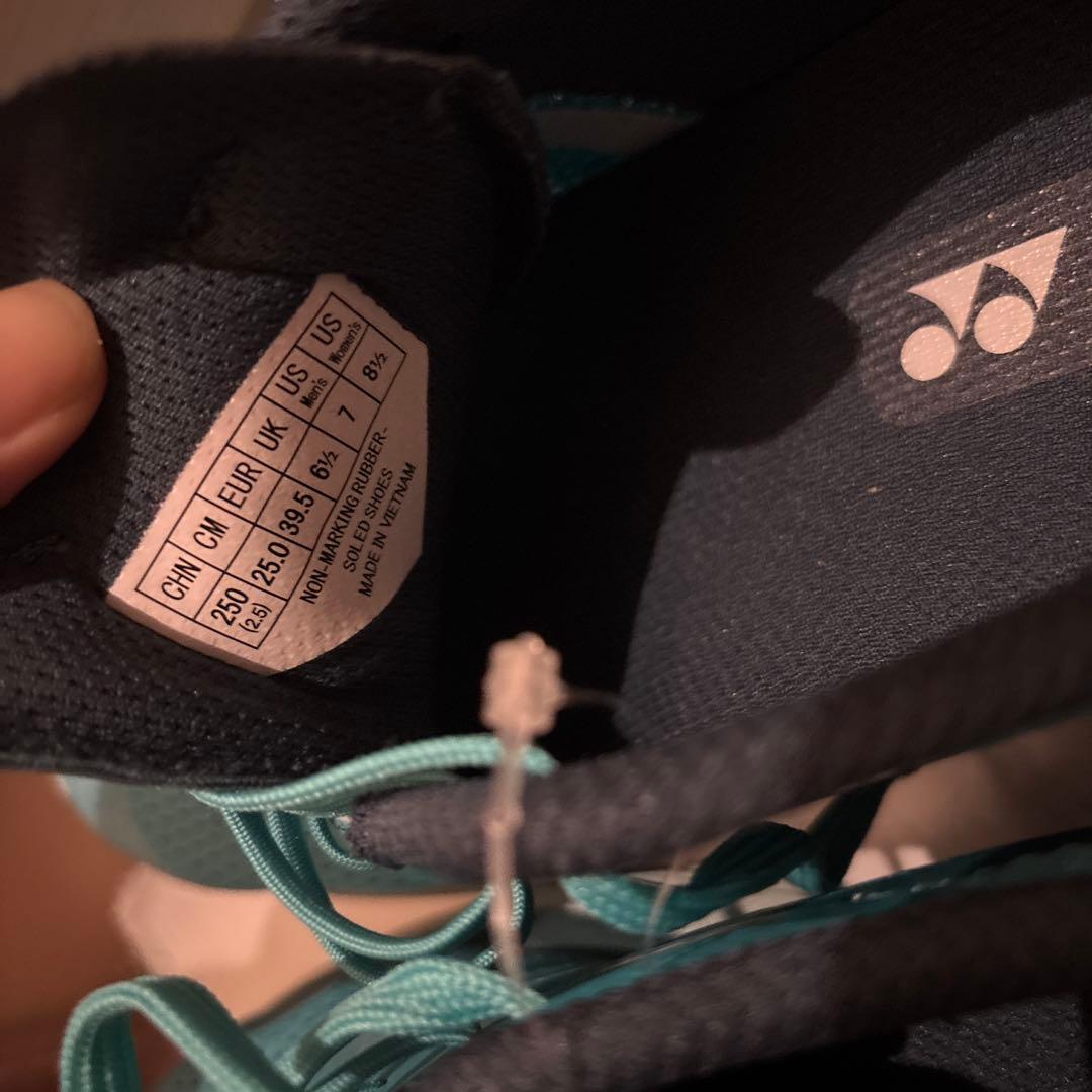 YONEX シューズ
