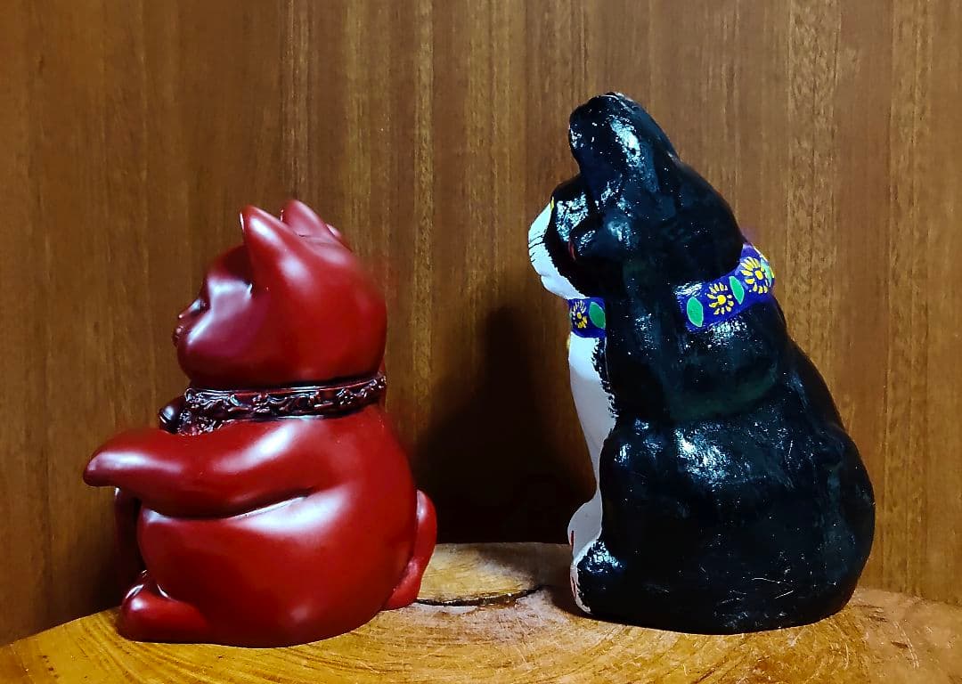 三河土人形ハチワレ招き猫＆寿山石招き猫　２点セット　美品