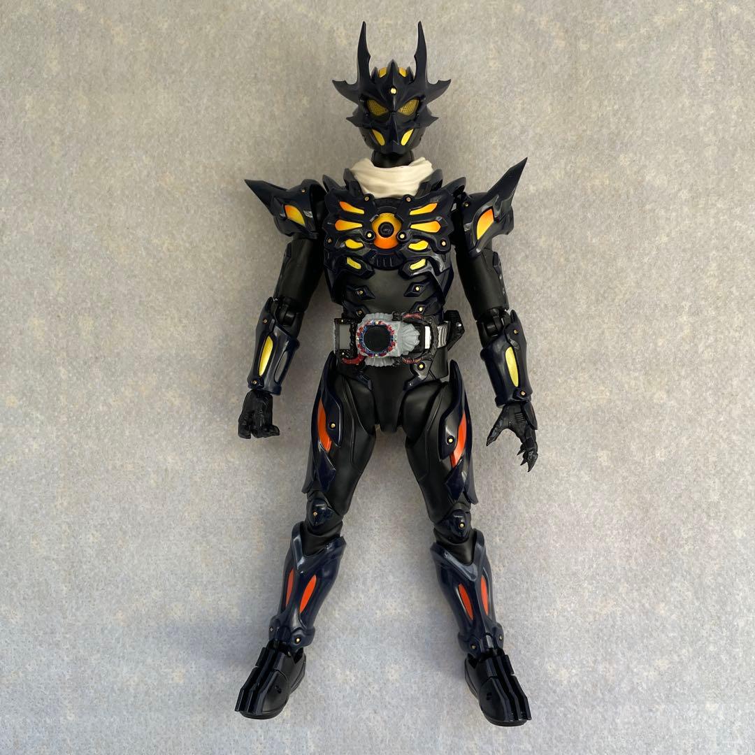 S.H.Figuartsフィギュアーツ 仮面ライダードレッド零式