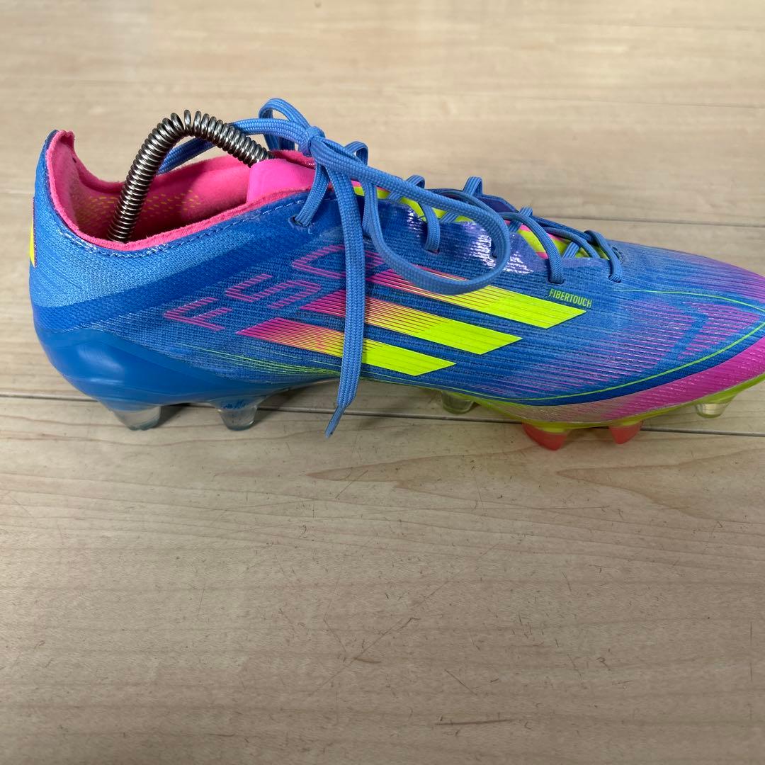 20日迄値下げ‼️アディダスF50 サッカースパイク25.5cm