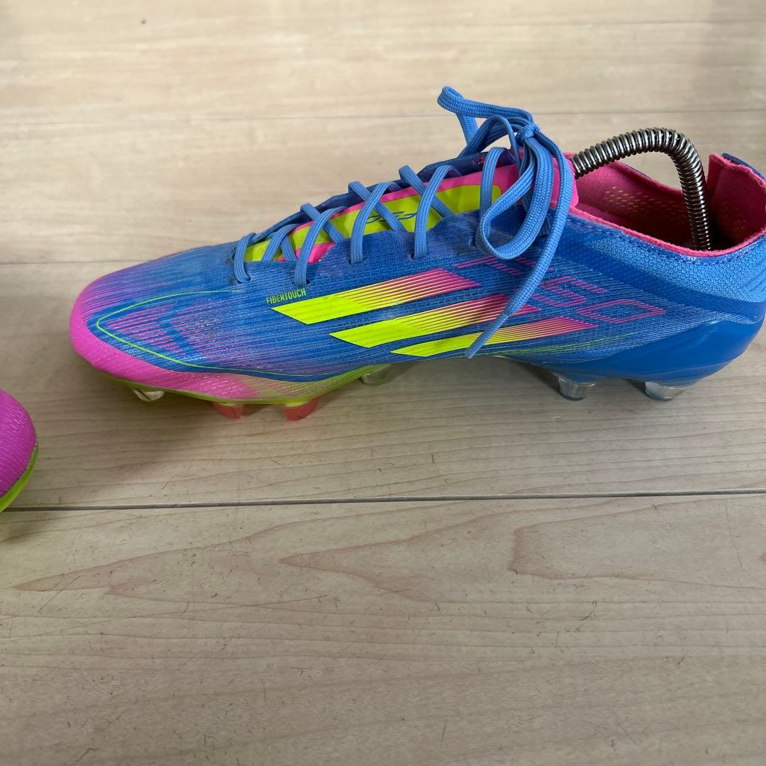 20日迄値下げ‼️アディダスF50 サッカースパイク25.5cm