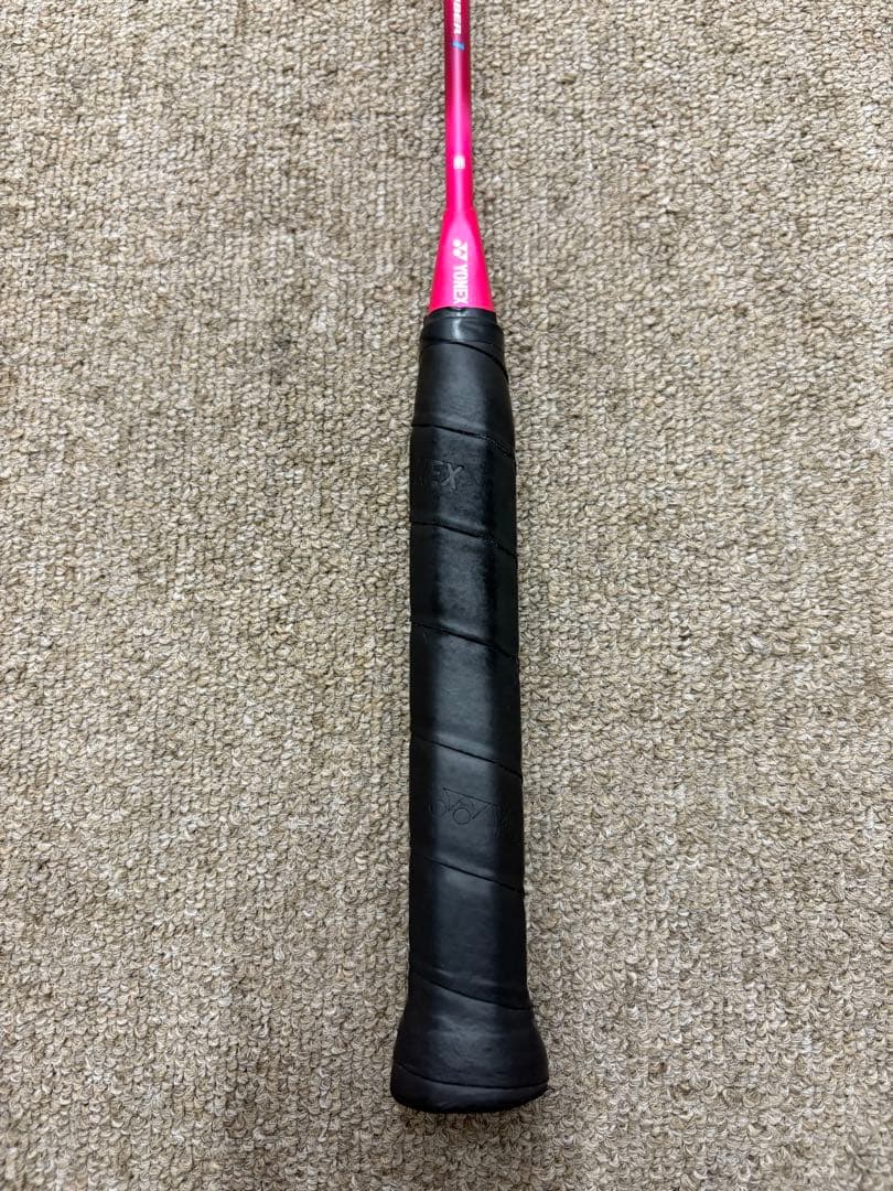 【美品】YONEX ヨネックス バドミントンラケット ARCSABER1 ケース