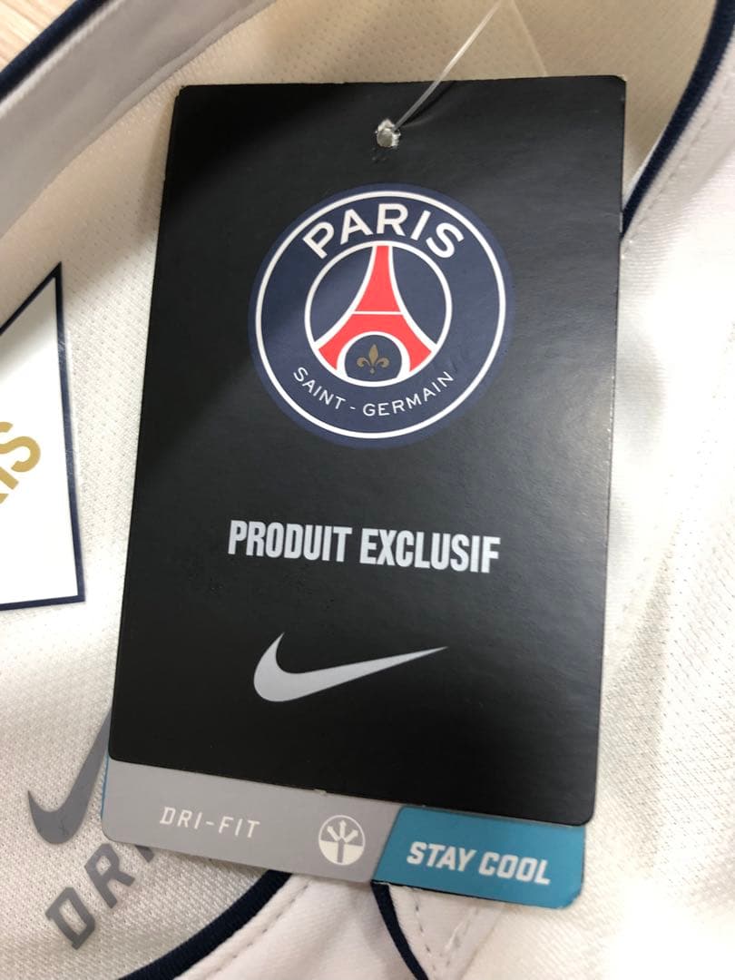週末セール　パリサンジェルマン　14/15 ユニフォーム　新品　PSG 正規品