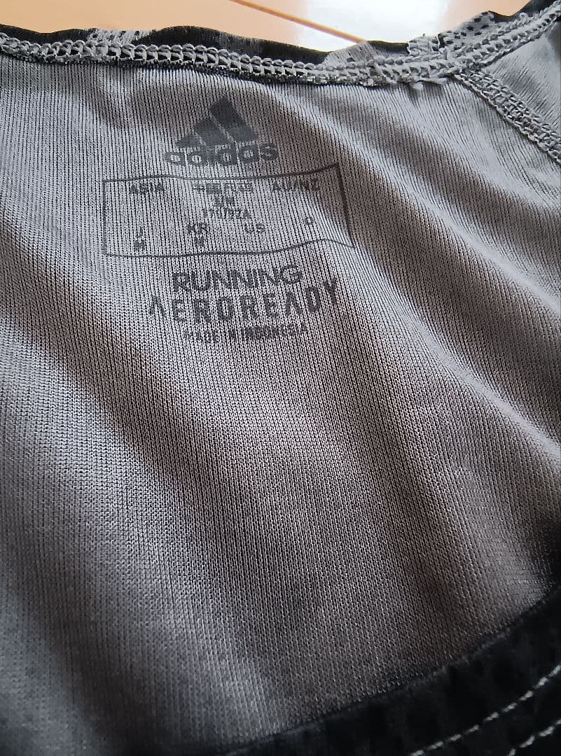 新品 adidas アディゼロ ランニングシングレット プロエリート Mサイズ