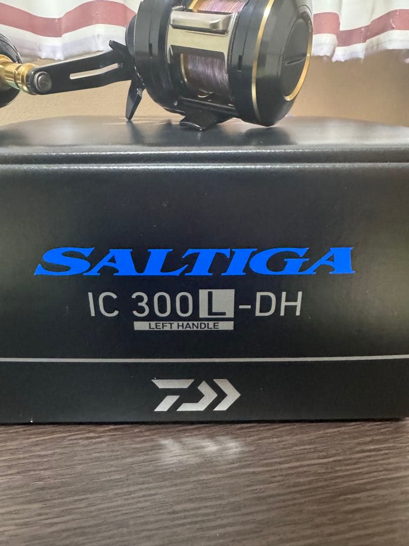 SALTIGA IC 300L-DH 左ハンドルリール