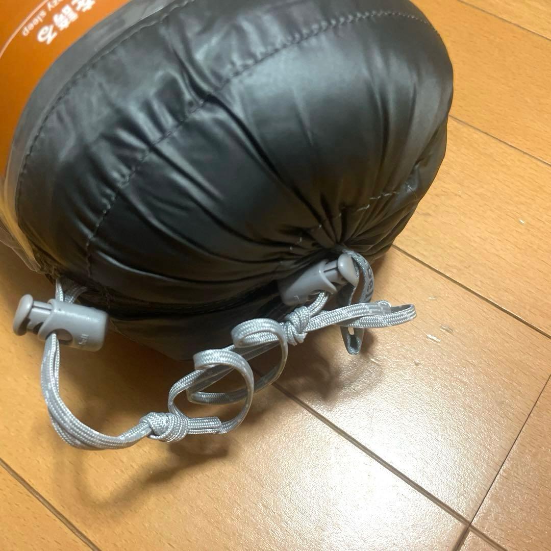 [新品]モンベル　シームレスダウンハガー800 #3 R/zip レッド