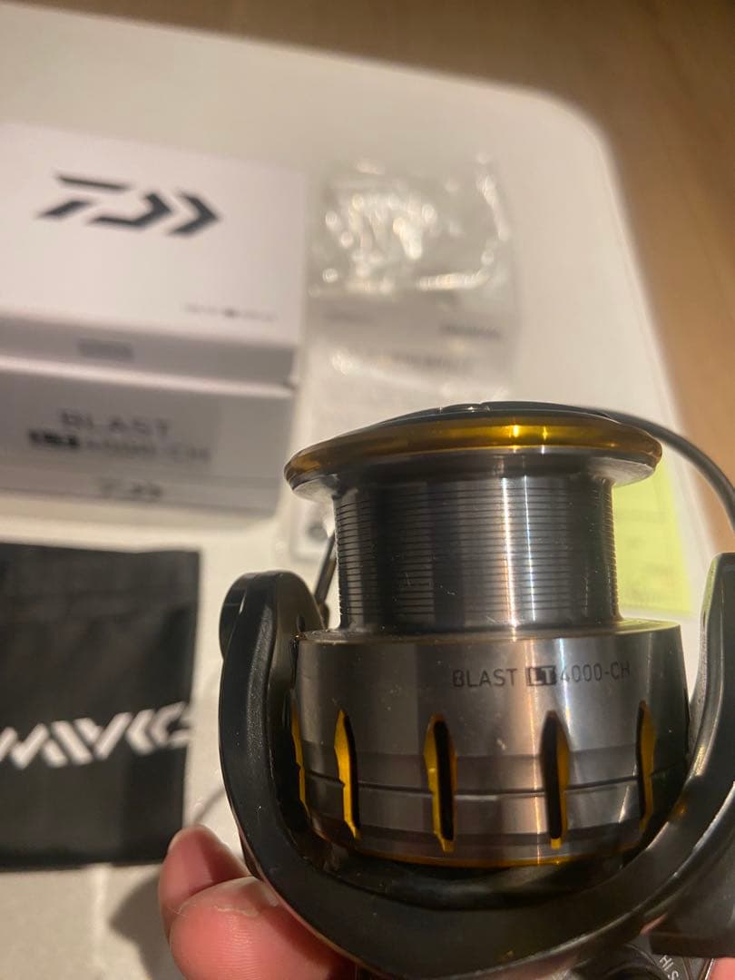 最終値下げDAIWA BLAST 4000-CH スピニングリール　難有り