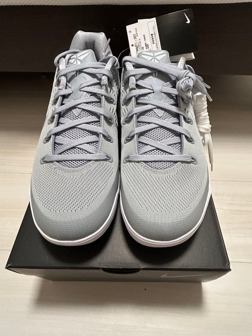 Nike Kobe 9グレー バスケットボールシューズ