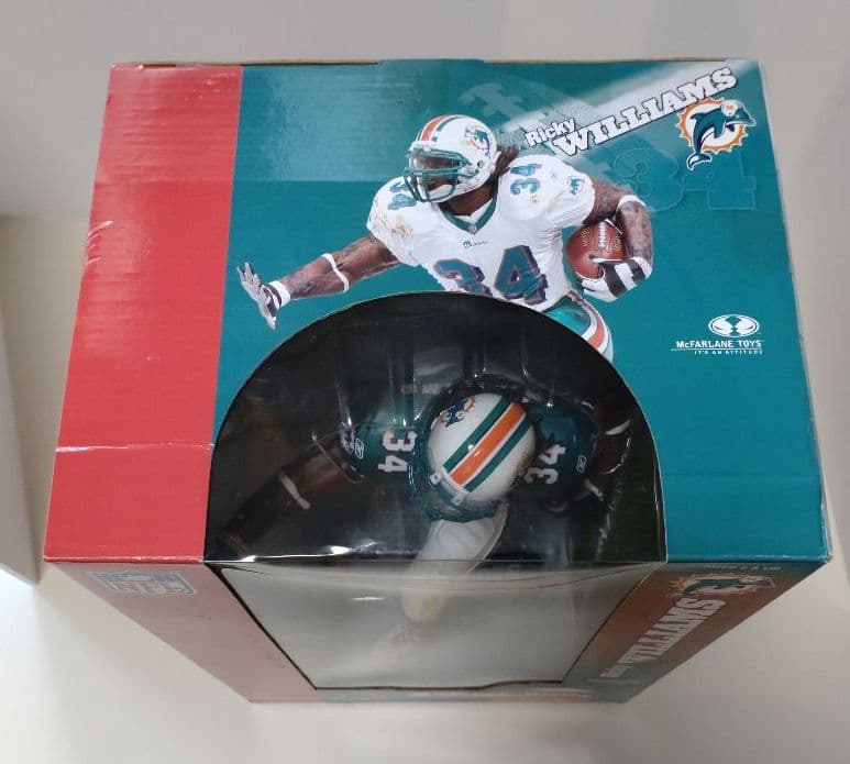 アメリカンフットボール NFL マイアミドルフィンズ リッキーウィリアムズ