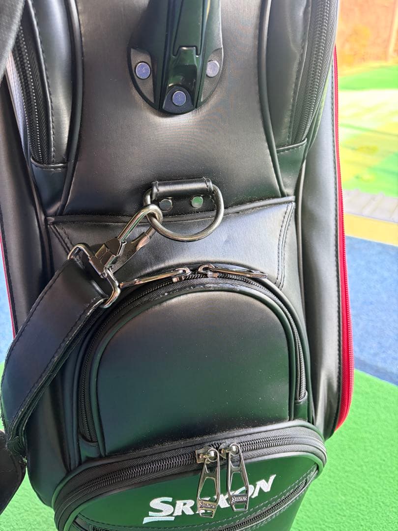 スリクソン　SRIXON キャディバッグ　9.5インチ
