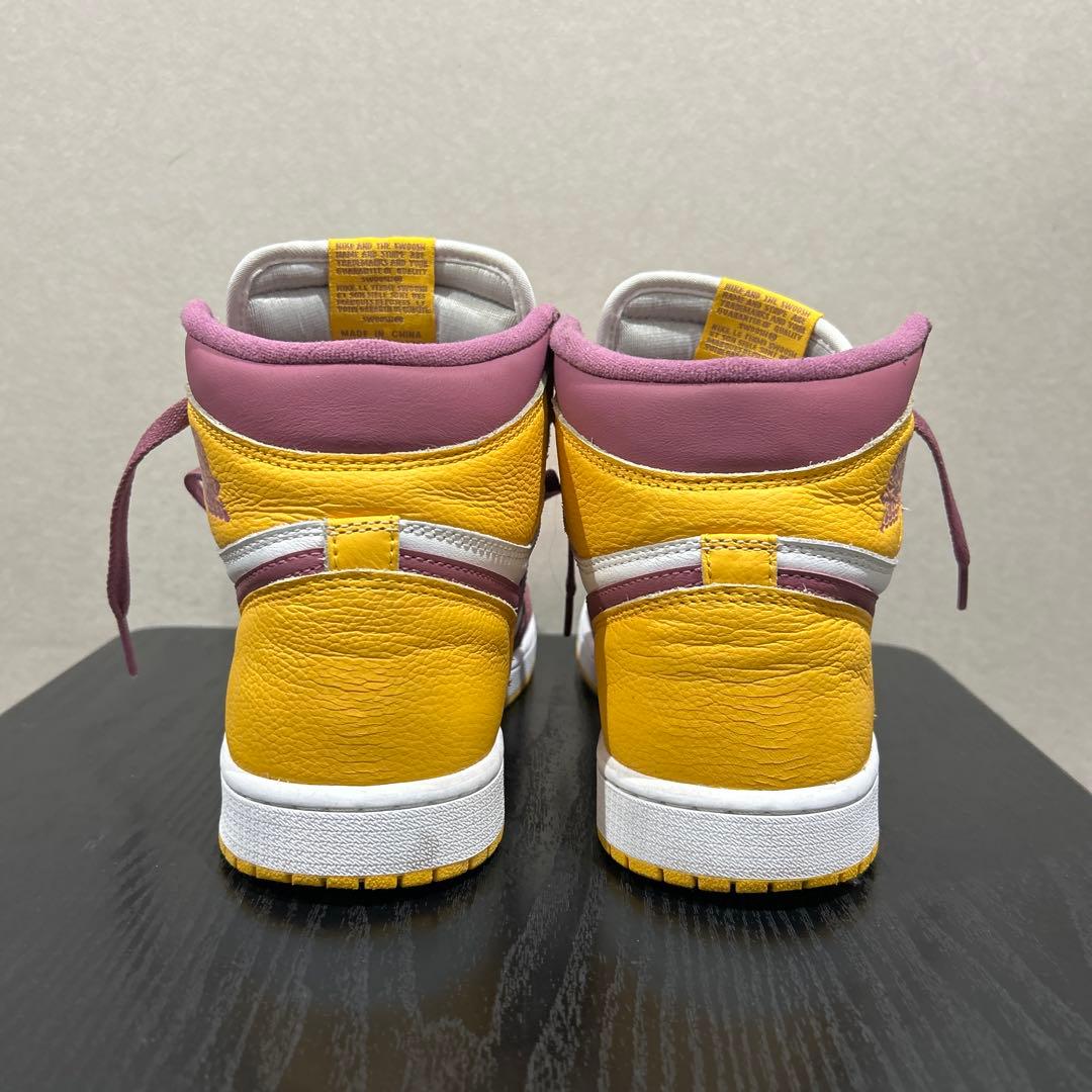 シューズ(男性用) NIKE AIR JORDAN 1 HIGH yellow purple
