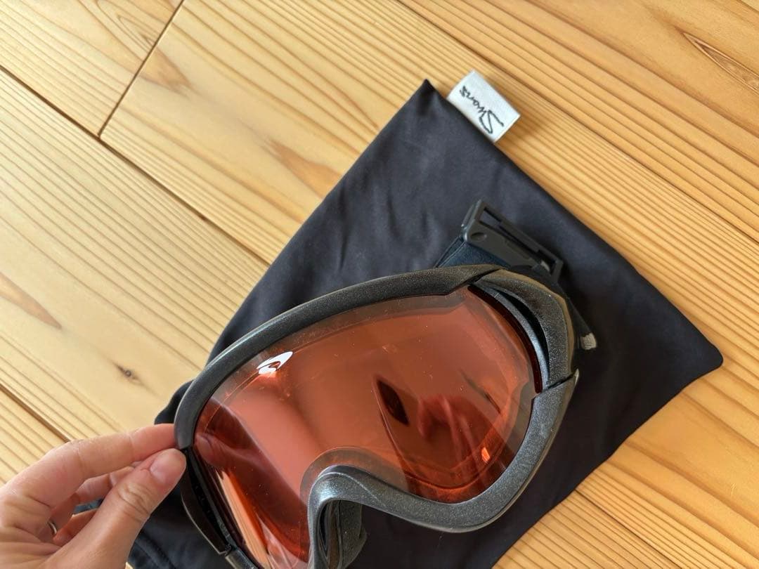 【4点セット】スキースノボウェア　グローブ　ゴーグル付き　イエロー