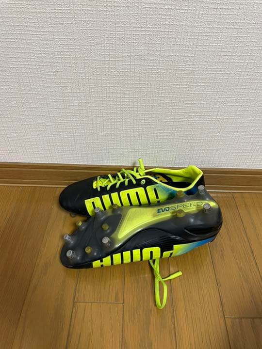 サッカースパイク取り替え　エヴォスピード1