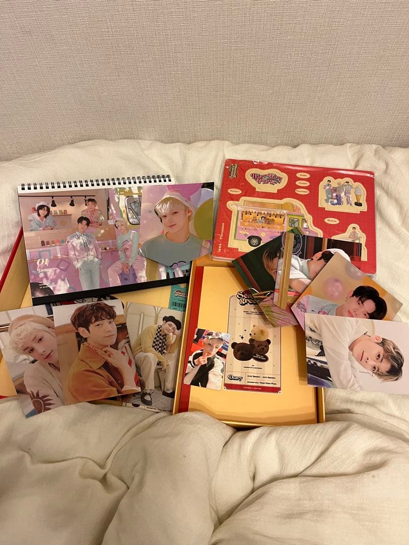 新品2022 Seasons Greetings K-POP グッズ抜け無し