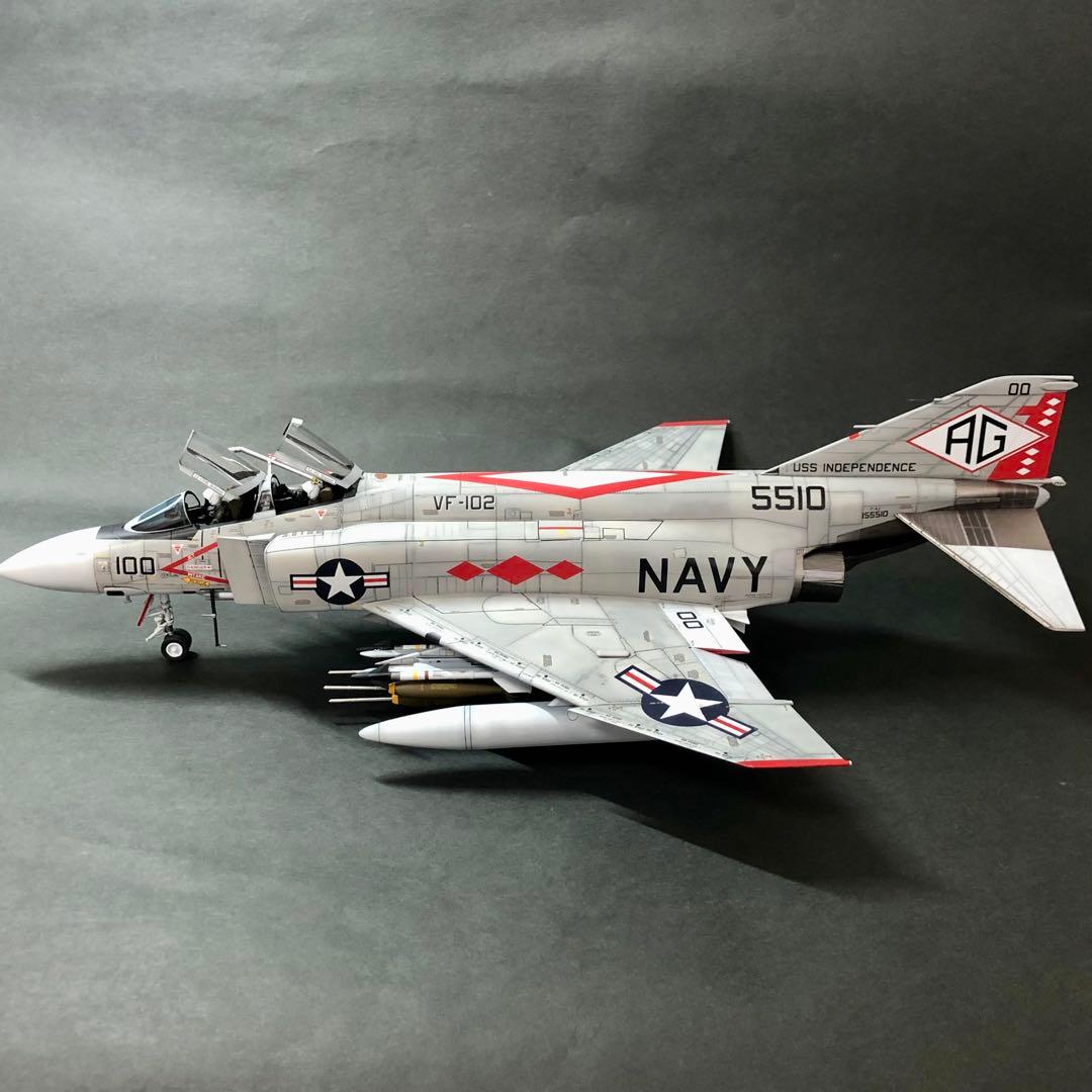 【完成品】アカデミー 1/48 F-4J VF-102