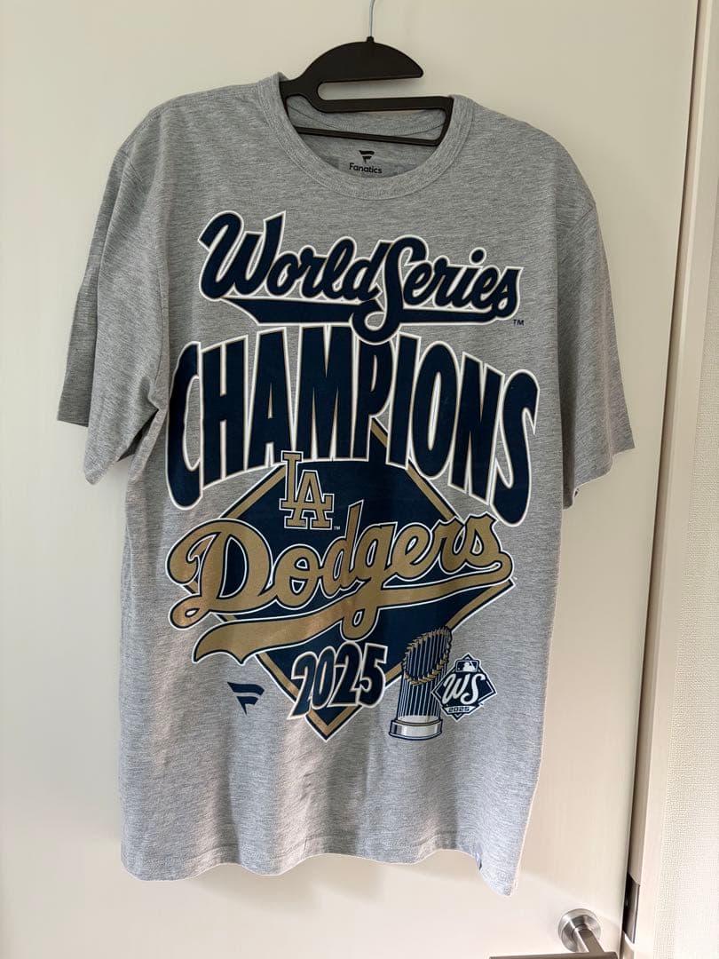 送料込☆Dodgers ワールドシリーズ2025 優勝記念 Tシャツ L