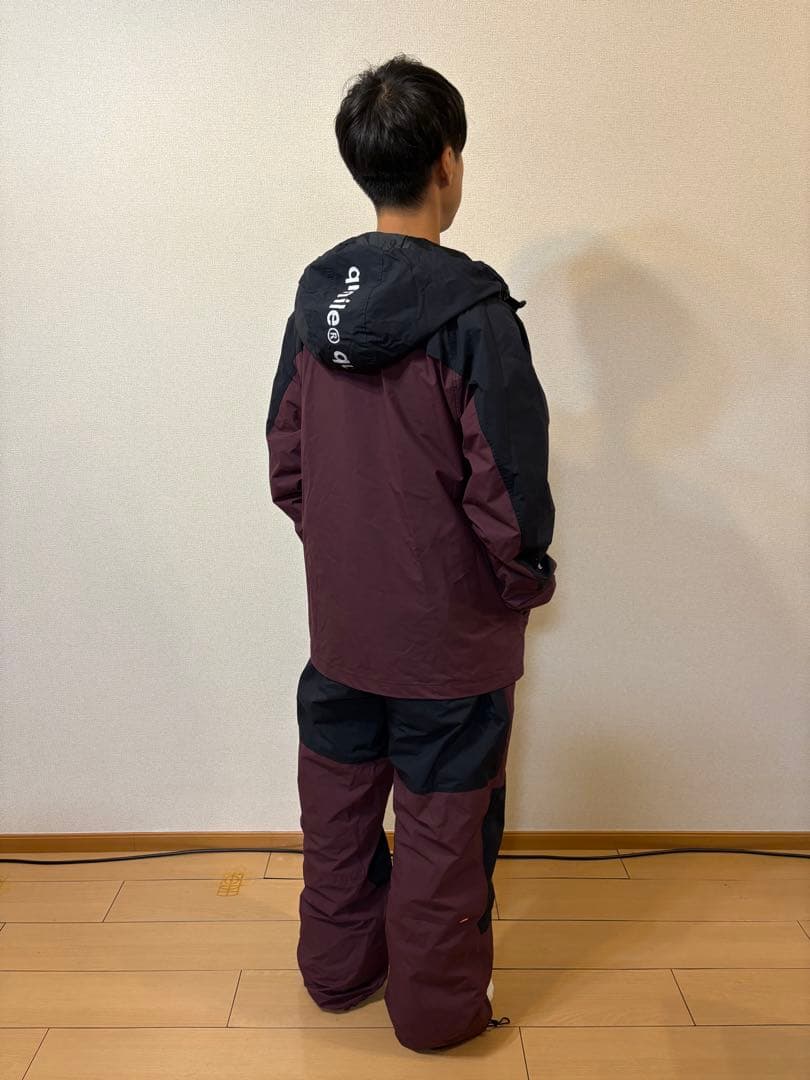 qmile スノーボードウェアセット 黒とワインレッド