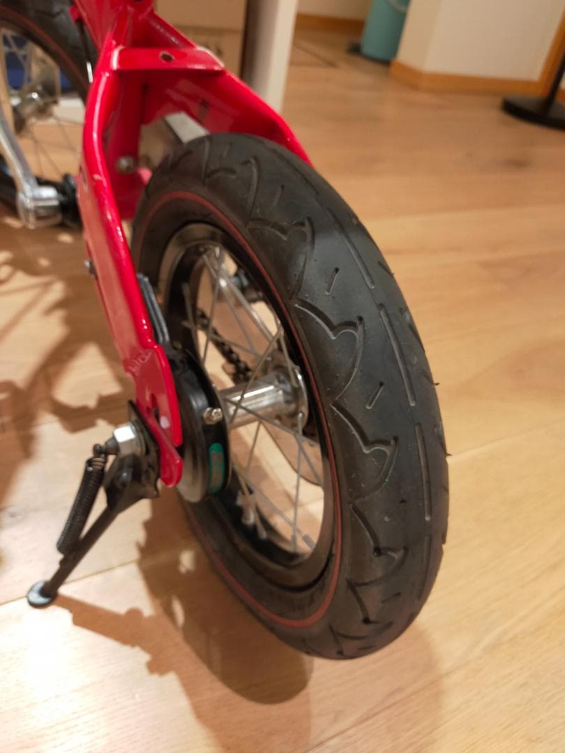 へんしんバイク 12インチ Henshin Bikeレッド スタンド付