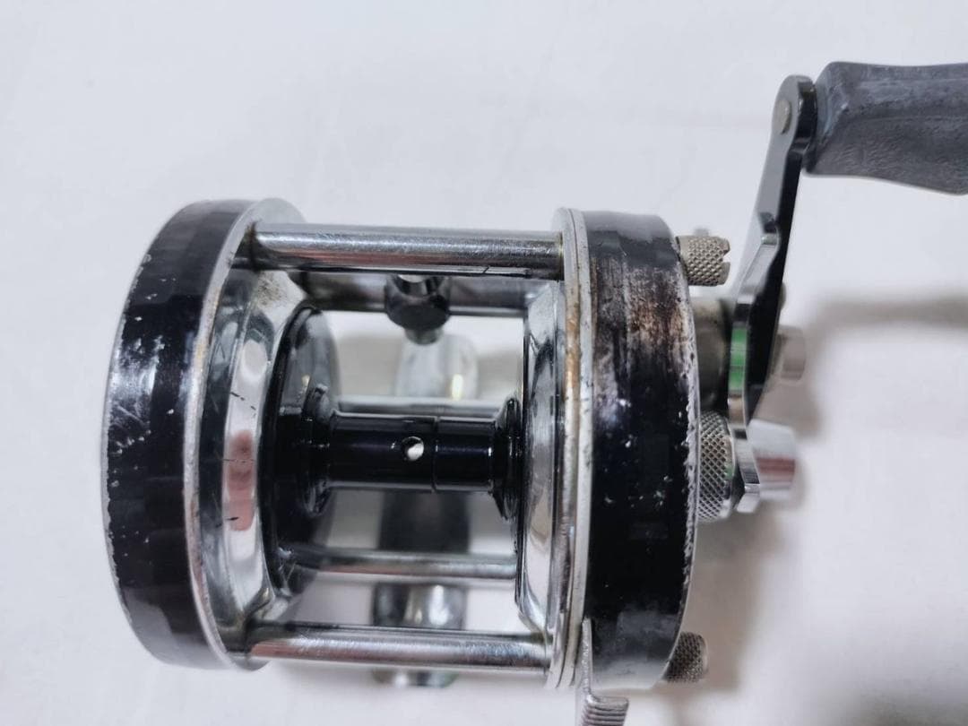 アブガルシア　アンバサダー5000C　ビンテージ　リール abu 　ブラック
