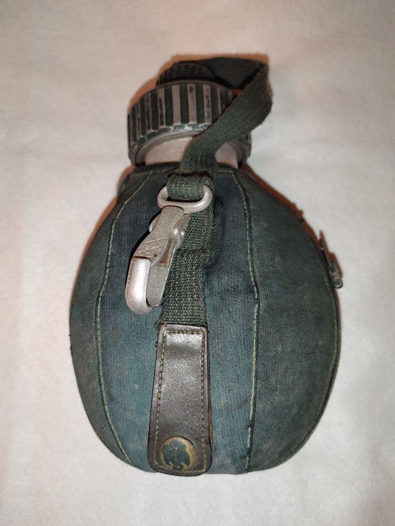 西ドイツ軍　BGS 国境警備隊　水筒　BGS刻印　ドイツ軍 キャンティーン